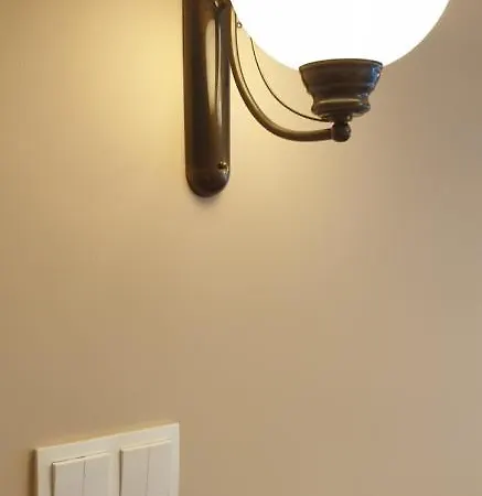 Centre Lutomierska Manufaktura Апартаменты Лодзь