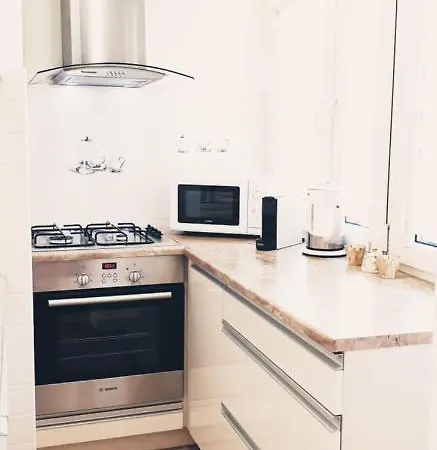 Centre Lutomierska Manufaktura Апартаменты